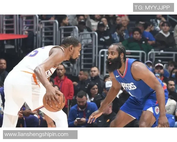 快船迎战太阳三分雨考验球队防守极限的激烈较量